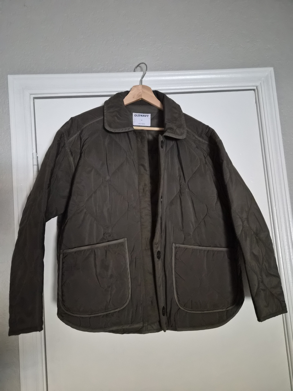 Old Navy Olive Green Quilted Jacket - Picture 2 of 5